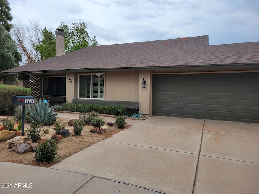 1907 S Henkel Cir, Mesa, AZ 85202 - photo 1