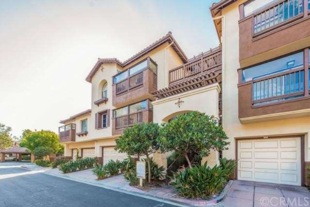 Top level condo in sought after Rancho Veracruz.