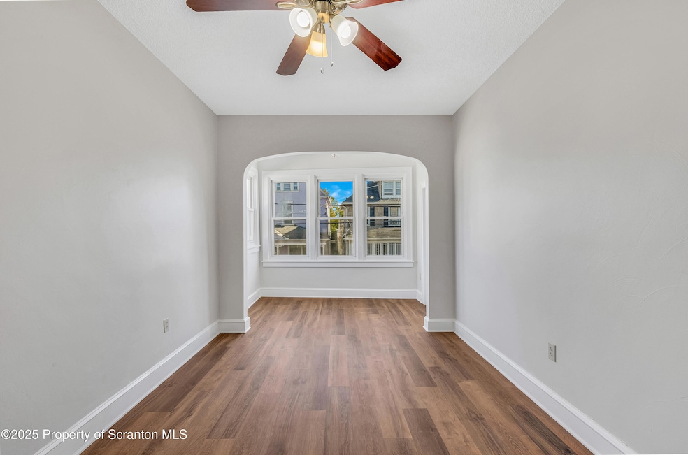 123 N Hyde Park Ave, Scranton, PA 18504 - photo 1