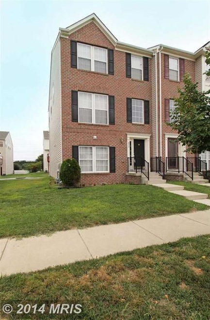 832 Lowe Rd, Middle River, MD 21220 - photo 1