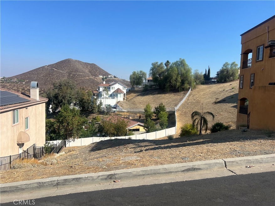 For Sale $95,000 • Co-Listing Agent