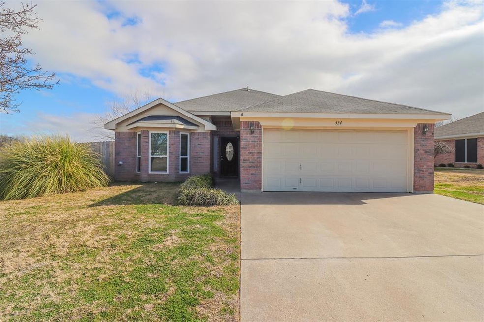 334 Beaumont Dr, Weatherford, TX 76086 - photo 1