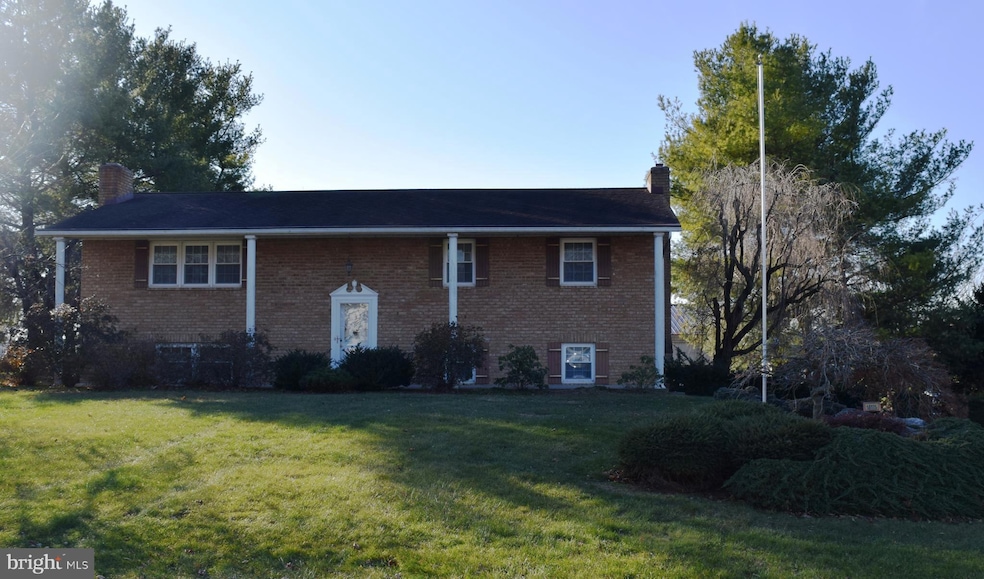 18115 Sky View Ln, Hagerstown, MD 21740 - photo 1