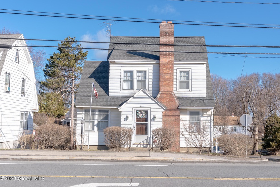 623 Hoosick Rd, Troy, NY 12180 - photo 1