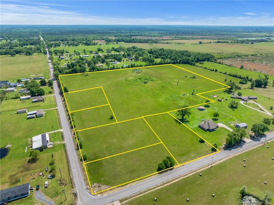 1959 Topsy Rd, Lake Charles, LA 70611 - photo 1