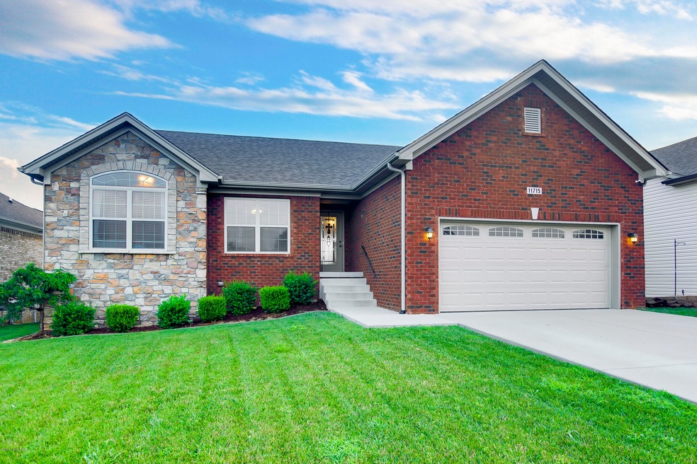 11715 Taylor Rae Dr, Louisville, KY 40229 - photo 1