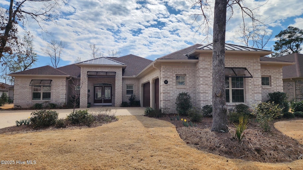 686 Jenoa Loop
