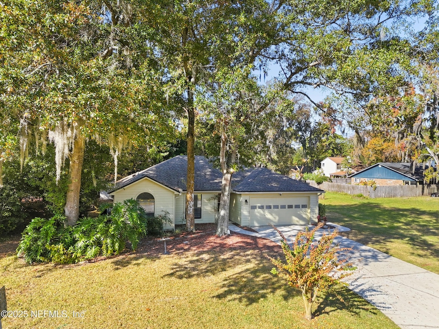 1626 Sandy Hollow Loop, Middleburg, FL 32068 - photo 1