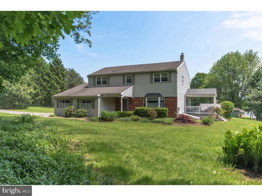 5649 Chestnut Hill Rd, Coopersburg, PA 18036 - photo 1