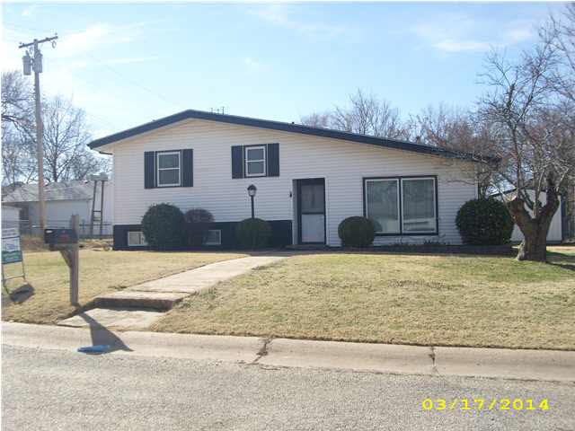 812 E 8th Wellington, KS