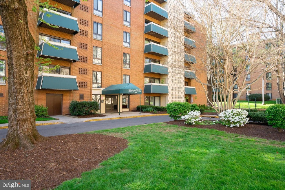 Lafayette Park unit 510, Falls Church, VA 22041 - photo 1