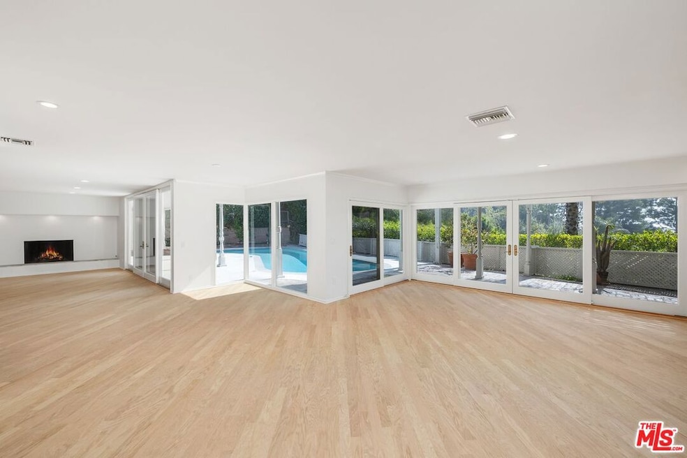 1700 Rising Glen Rd, Los Angeles, CA 90069 - photo 1