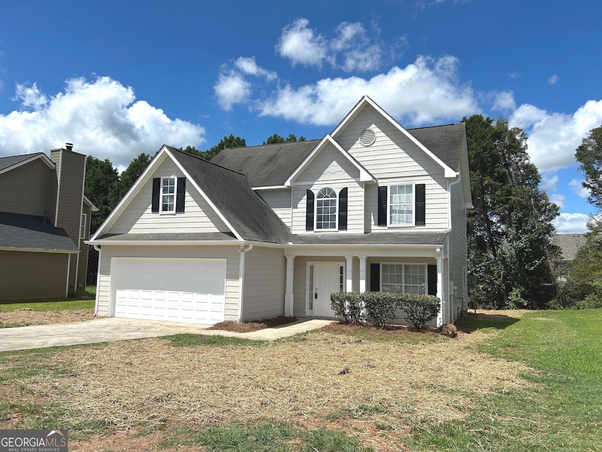 3 Bedrooms and 2.5 Baths, beautiful kitchen and greatroom w/fireplace