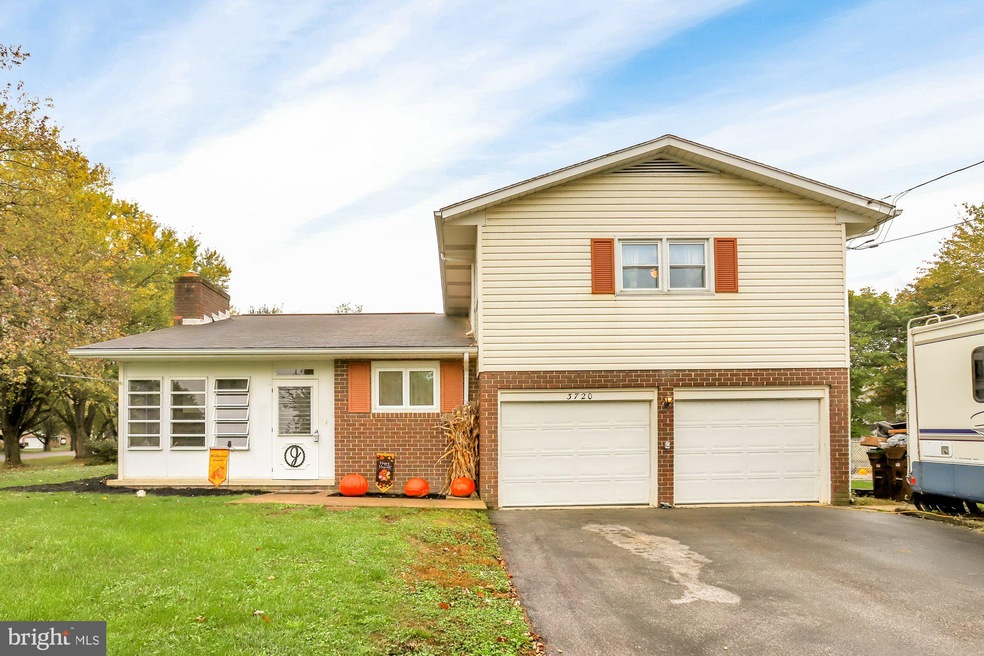 3720 Ricklyn Dr, Chambersburg, PA 17202 - photo 1
