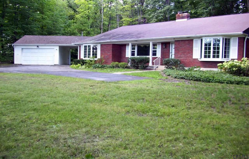 435 Garrett Rd, Ballston Spa, NY 12020 - photo 1