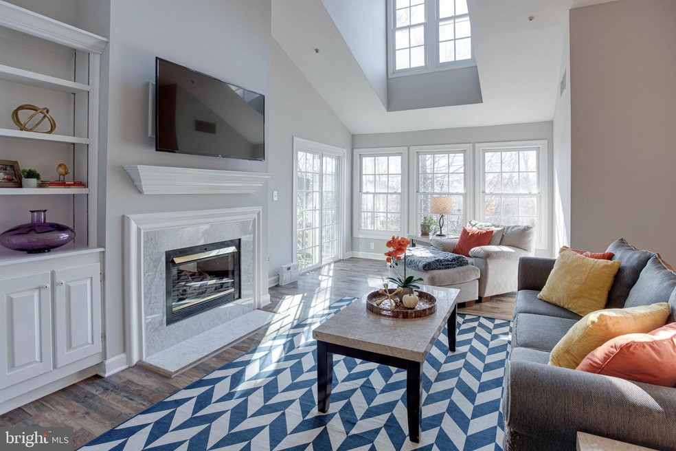 12233 Fairfield House Dr unit 213B, Fairfax, VA 22033 - photo 1