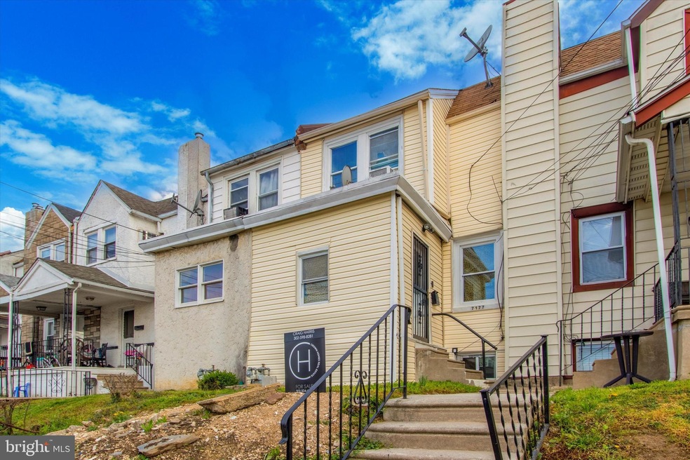 7177 Radbourne Rd, Upper Darby, PA 19082 - photo 1