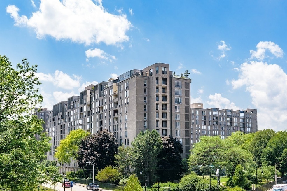 44 Washington St unit 817, Brookline, MA 02445 - photo 1