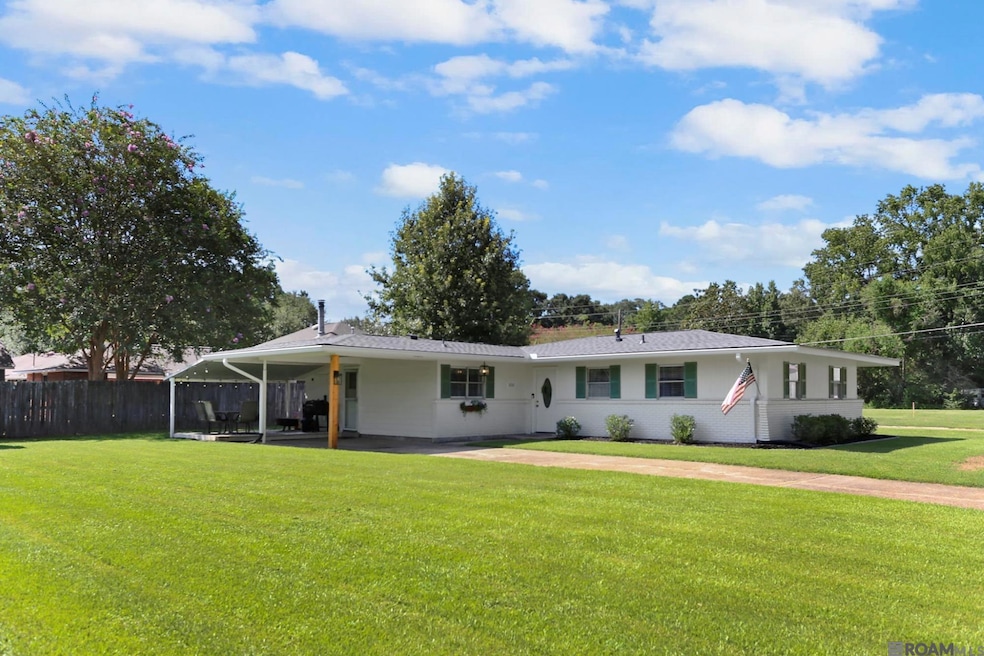 Pending $242,000 • Co-Listing Agent