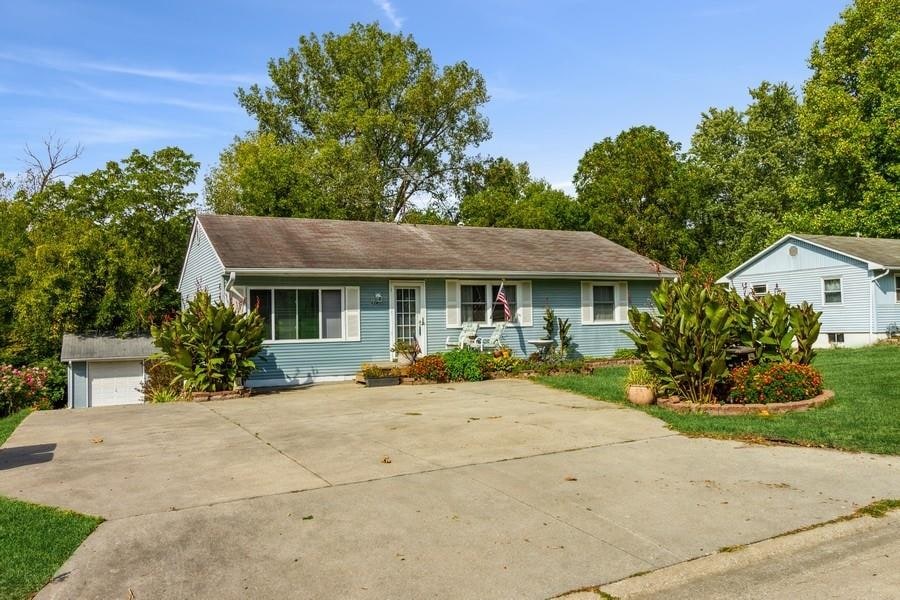 4240 SE 15th Ct, Des Moines, IA 50320 - photo 1