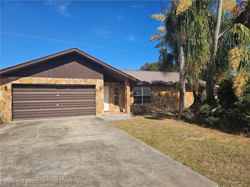 115 Tortoise Rd, Sebring, FL 33876 - photo 1
