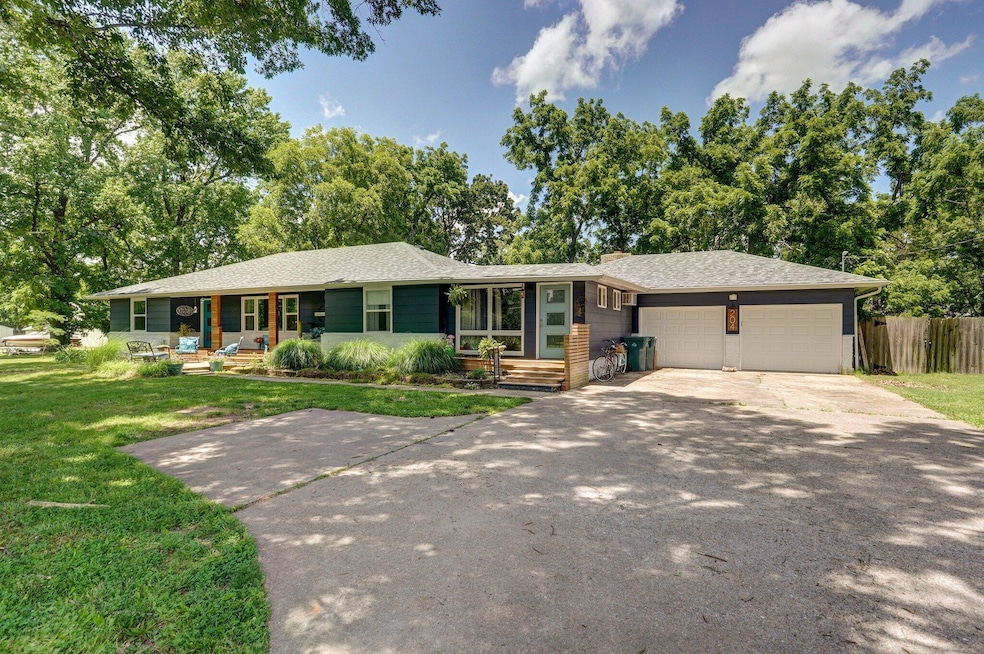 204 State Hwy DD-2