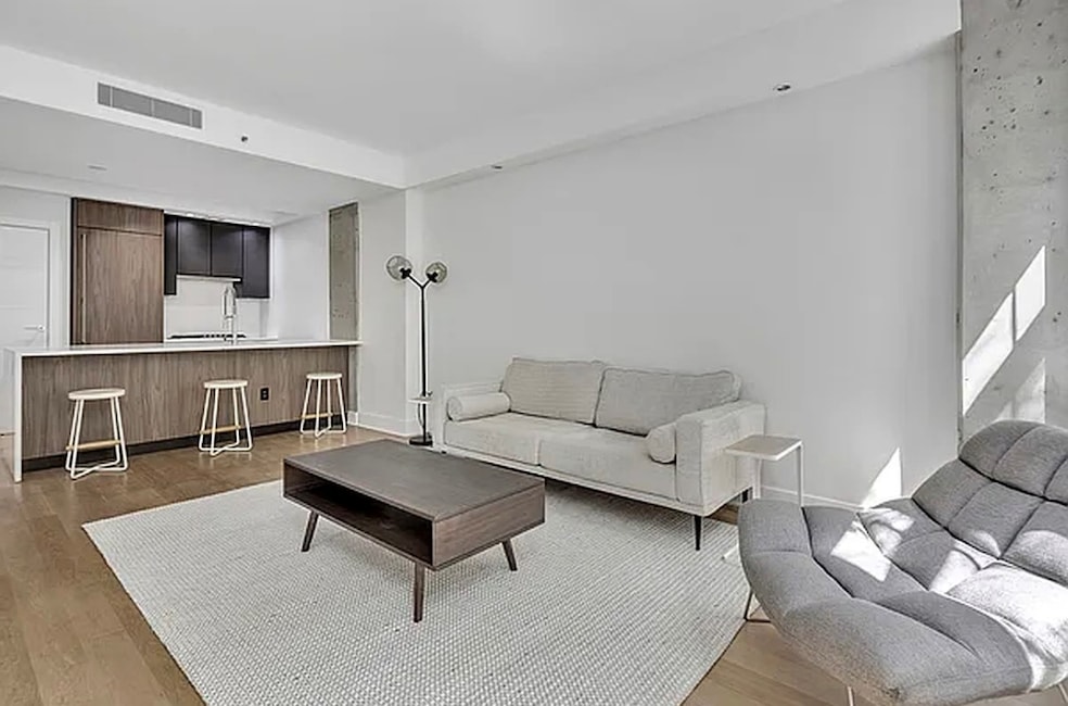 Sold $1,125,000 • Co-Listing Agent