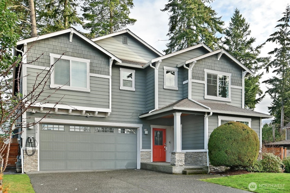 12206 Densmore Ave N, Seattle, WA 98133 - photo 1