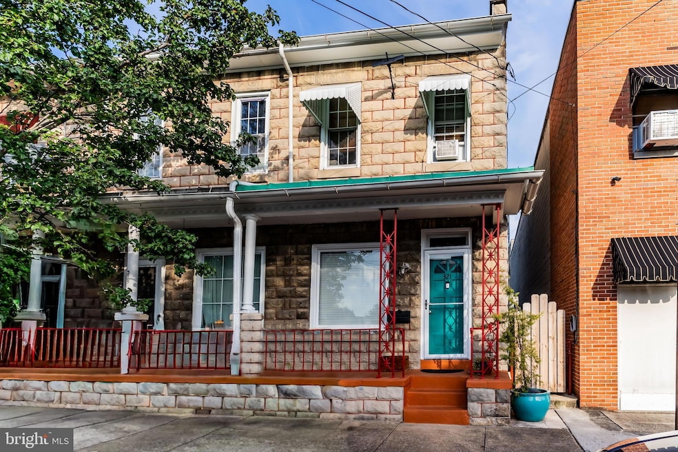 321 Arch St, Carlisle, PA 17013 - photo 1