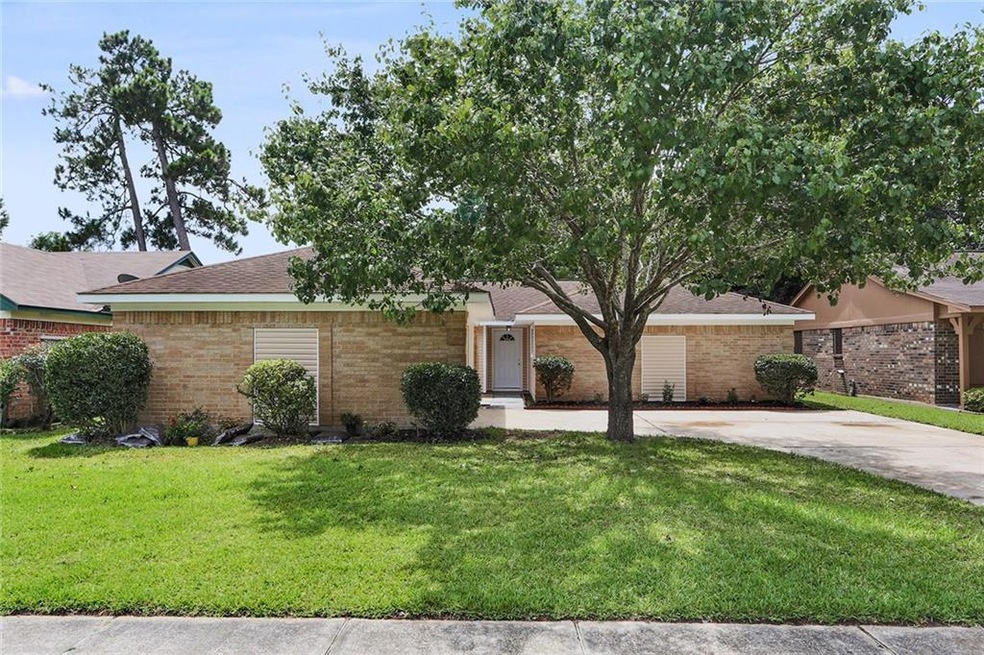 311 Westminster Dr, Slidell, LA 70460 - photo 1