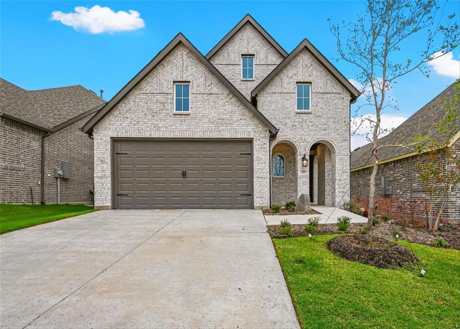 3909 Talisker Blvd, Sherman, TX 75090 - photo 1