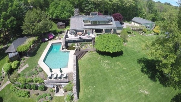 32 Hunting Ln, Sherborn, MA 01770 - photo 1