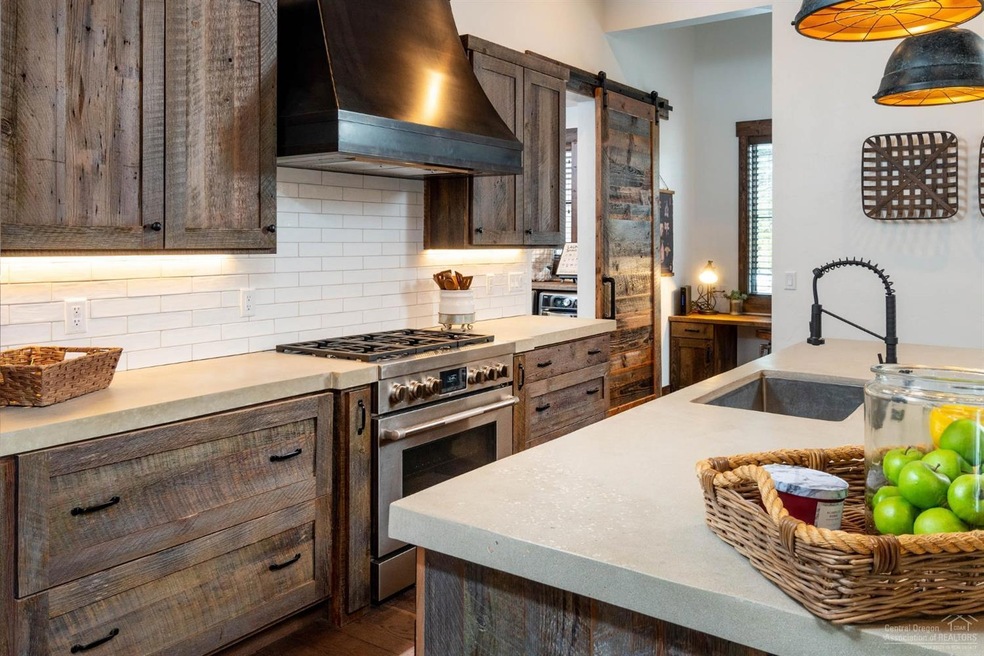 56587 Sunstone Loop, Bend, OR 97707 - photo 1