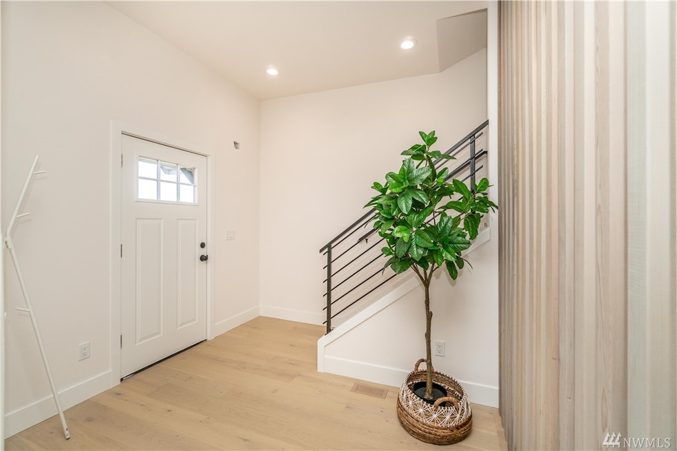 Sold $1,040,000 • Co-Listing Agent