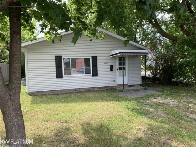 1615 25th St, Port Huron, MI 48060 - photo 1