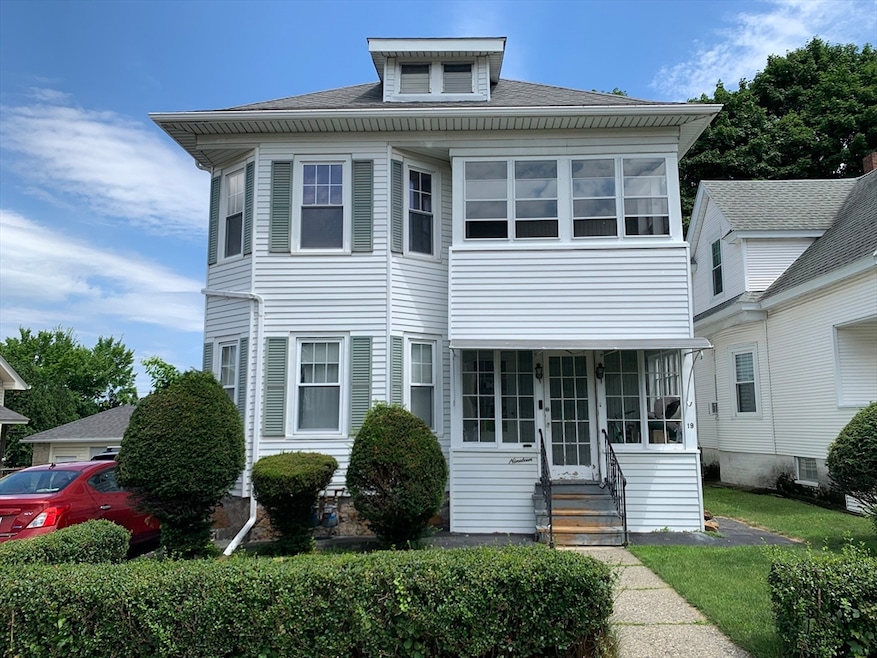 19 Dustin St unit 1, Worcester, MA 01604 - photo 1