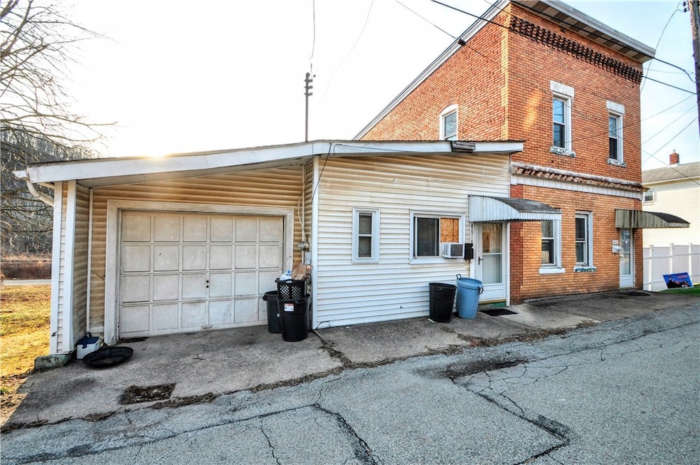 4616 Penn Way, McKeesport, PA 15132 - photo 1