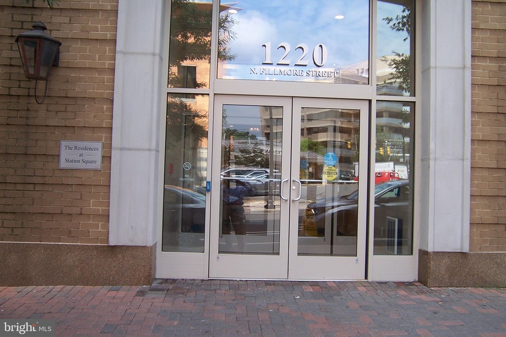 Station Square at Clarendon unit 906, Arlington, VA 22201 - photo 1