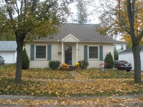 308 Myrtle St, Flushing, MI 48433 - photo 1