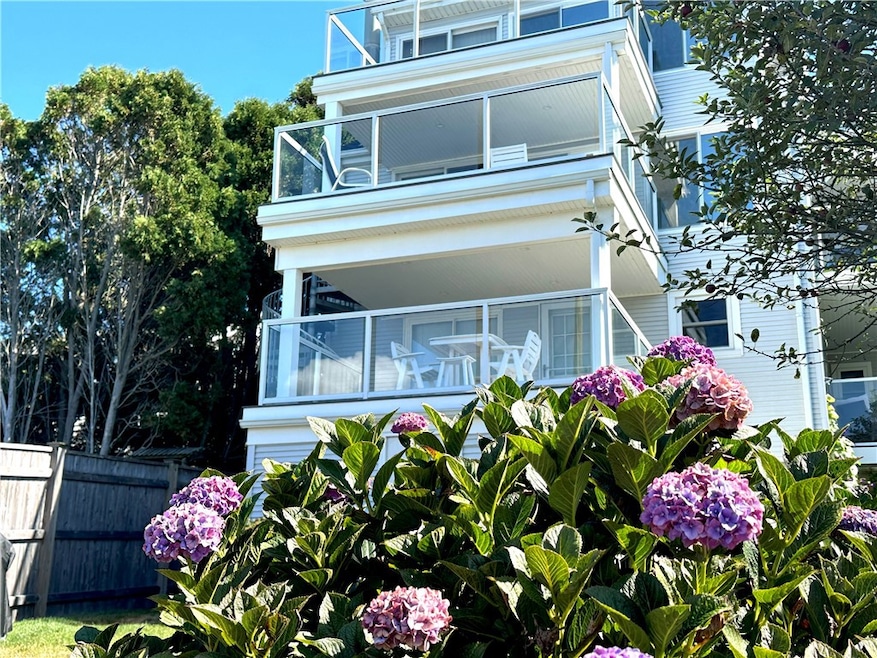 249 Tuckerman Ave unit 5, Middletown, RI 02842 - photo 1