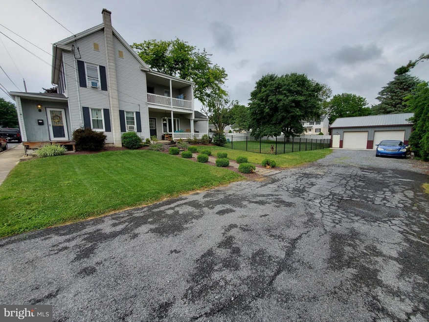 126 S Broad St, Myerstown, PA 17067 - photo 1