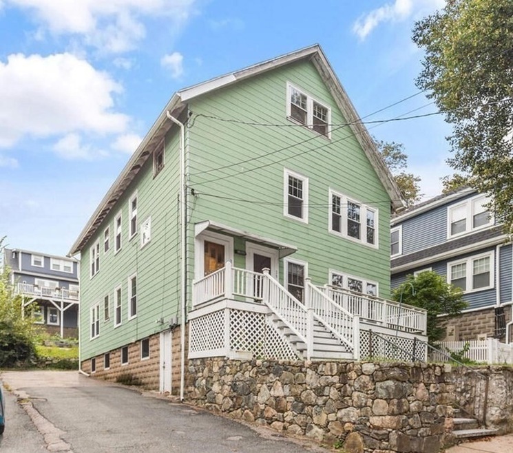 Sold $835,000 • Co-Listing Agent