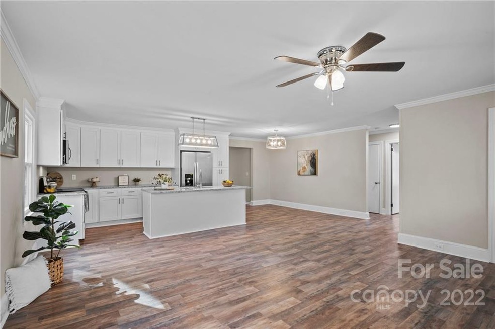 660 Spring St SW, Concord, NC 28025 - photo 1