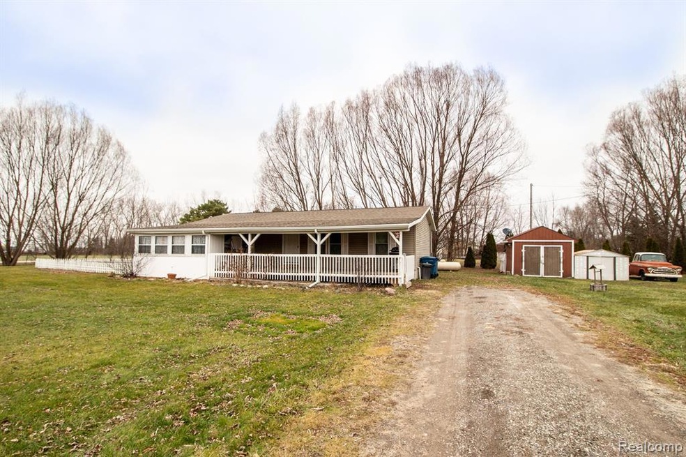 11518 Frances Rd, Flushing, MI 48433 - photo 1