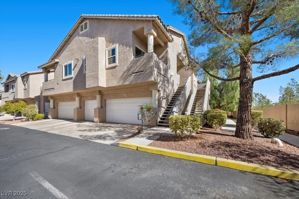 2152 Quarry Ridge St unit 207, Las Vegas, NV 89117 - photo 1