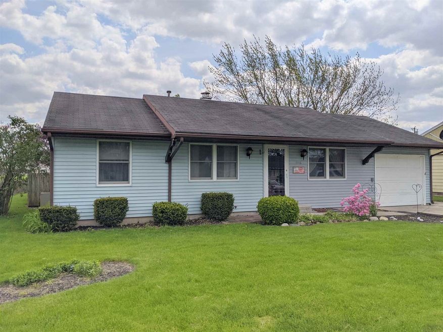 1116 Hollyhock Ln, Bluffton, IN 46714 - photo 1