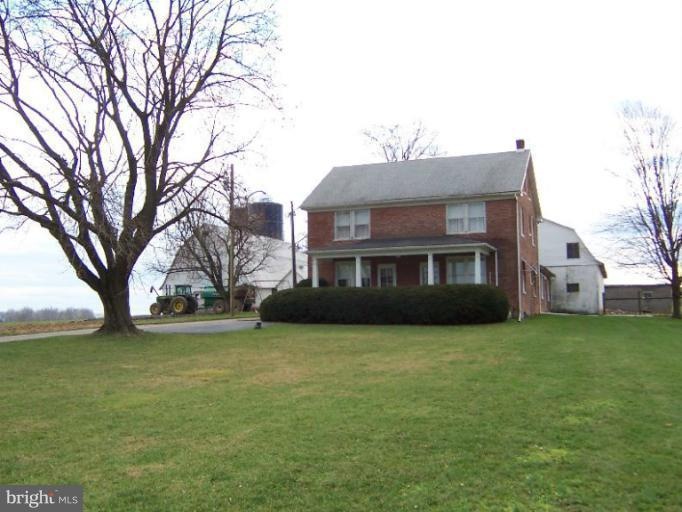 19419 Air View Rd, Hagerstown, MD 21742 - photo 1