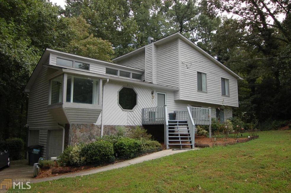 3342 Crossing Dr, Snellville, GA 30078 - photo 1