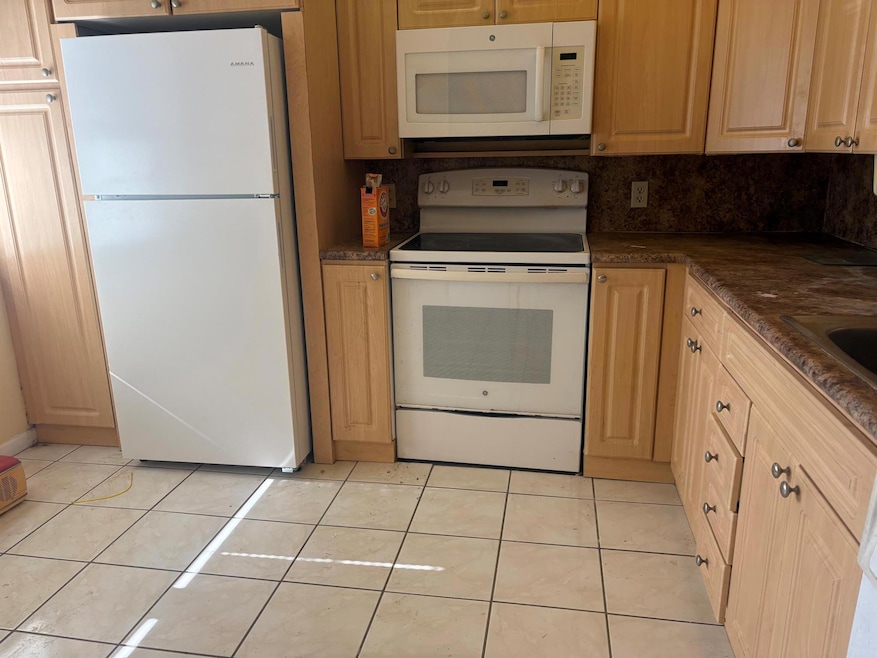 2804 Victoria Way unit B2, Coconut Creek, FL 33066 - photo 1