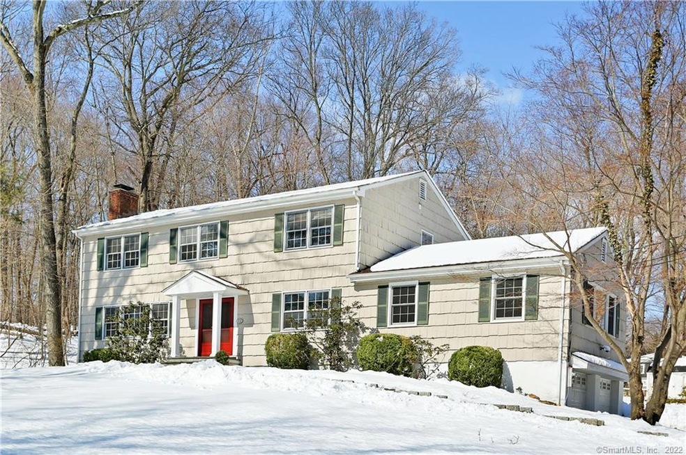 72 Dogwood Ct, Stamford, CT 06903 - photo 1